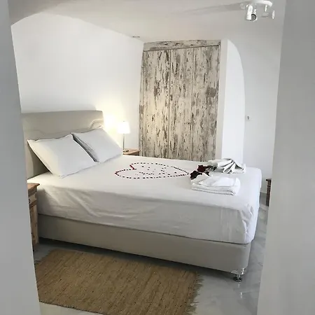Bellissimo Santorini Island